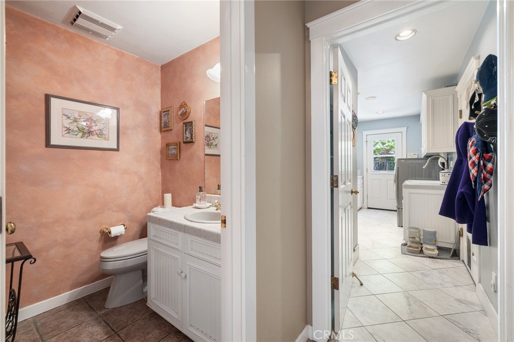 41723 Yosemite Pines, Oakhurst, CA 93644