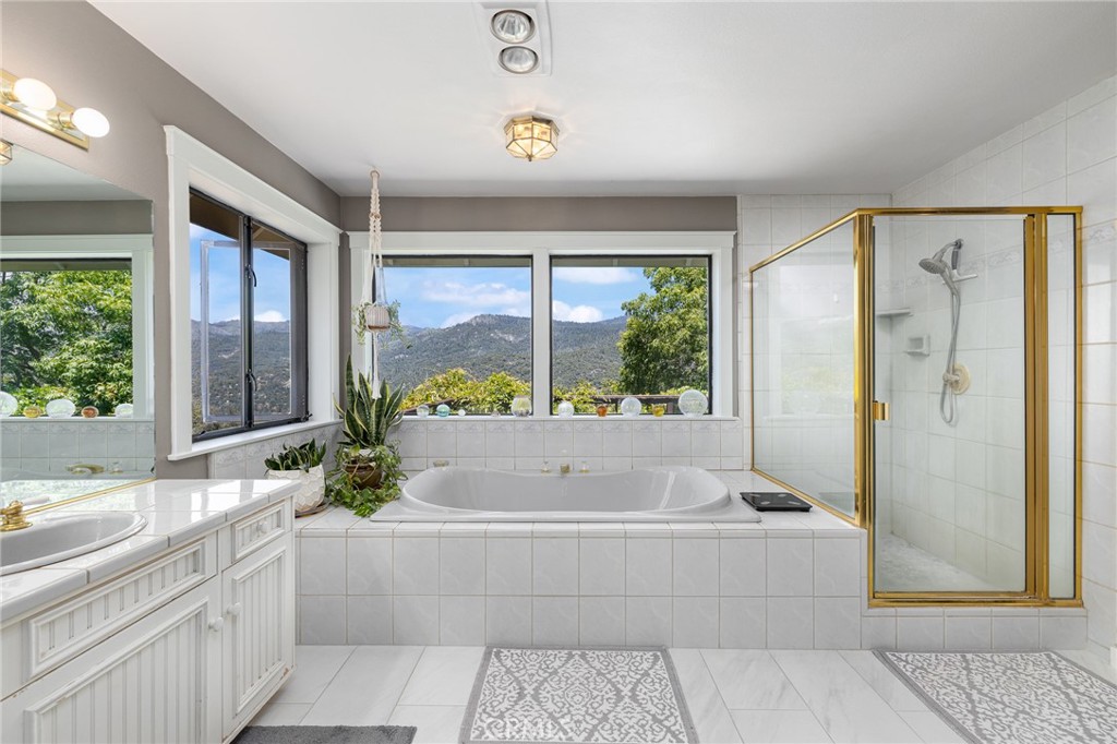 41723 Yosemite Pines, Oakhurst, CA 93644