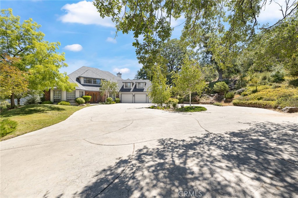 41723 Yosemite Pines, Oakhurst, CA 93644