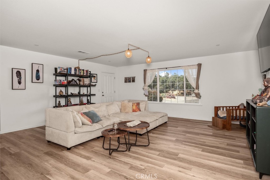29215 Yosemite Springs, Coarsegold, CA 93614