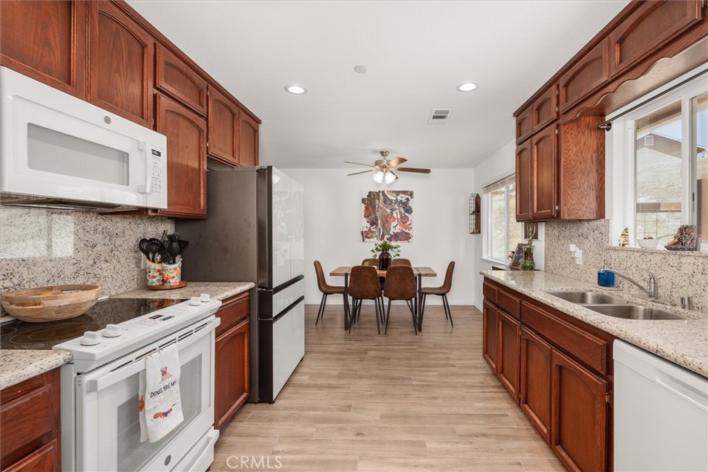 29215 Yosemite Springs, Coarsegold, CA 93614