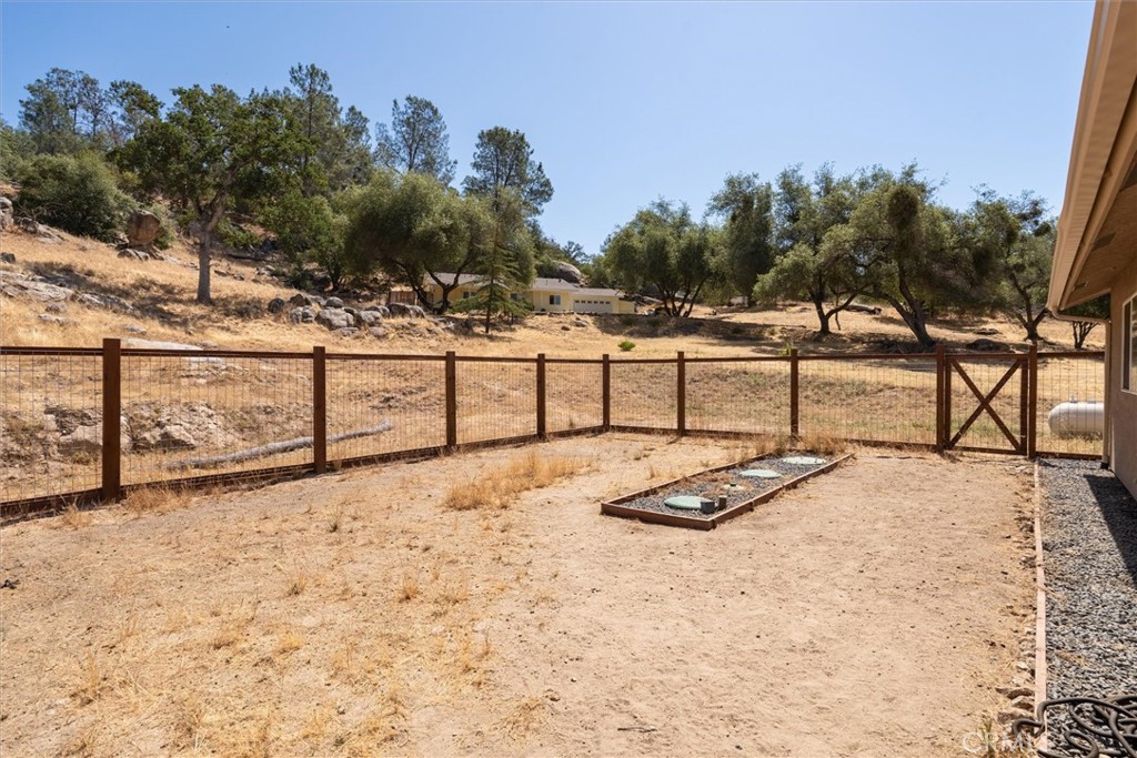 29215 Yosemite Springs, Coarsegold, CA 93614
