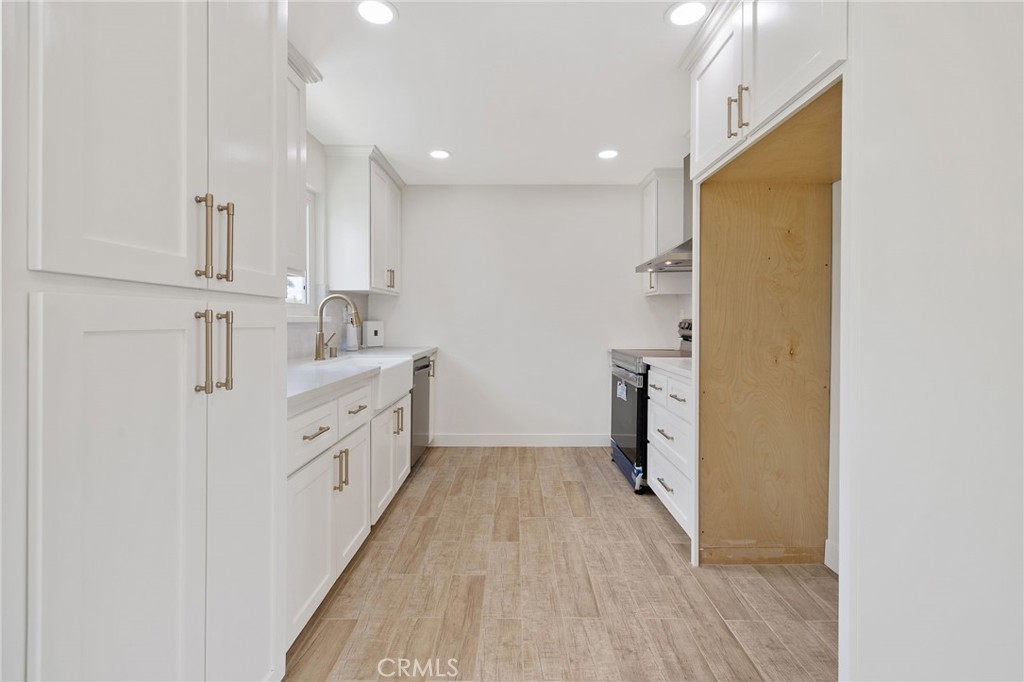 6125 E Mount Whitney, Laton, CA 93242