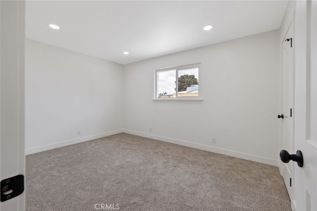 6125 E Mount Whitney, Laton, CA 93242