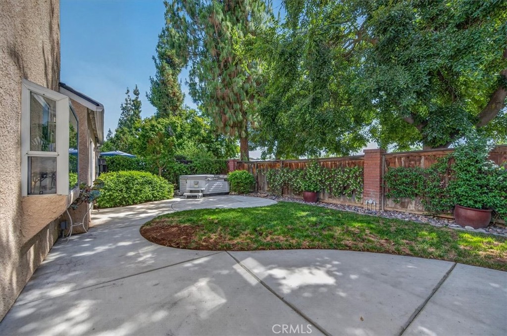 7878 N Meridian, Fresno, CA 93720