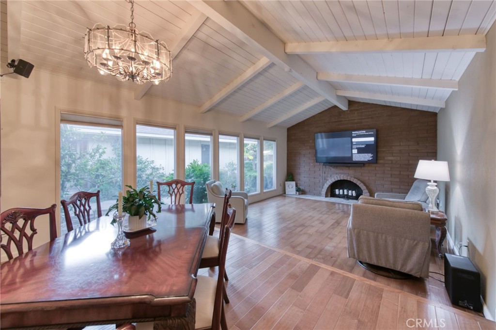 1687 W Dovewood, Fresno, CA 93711
