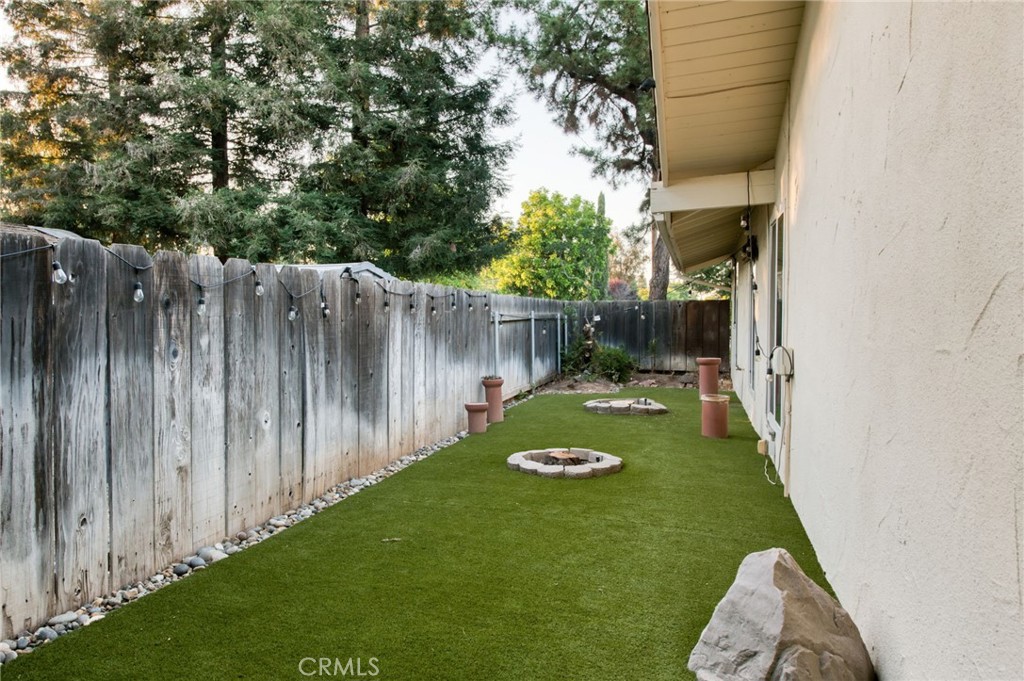 1687 W Dovewood, Fresno, CA 93711