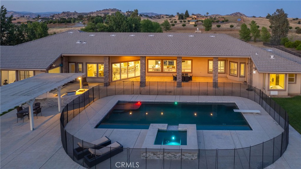 14209 Academy Oaks Ln, Clovis, CA 93619