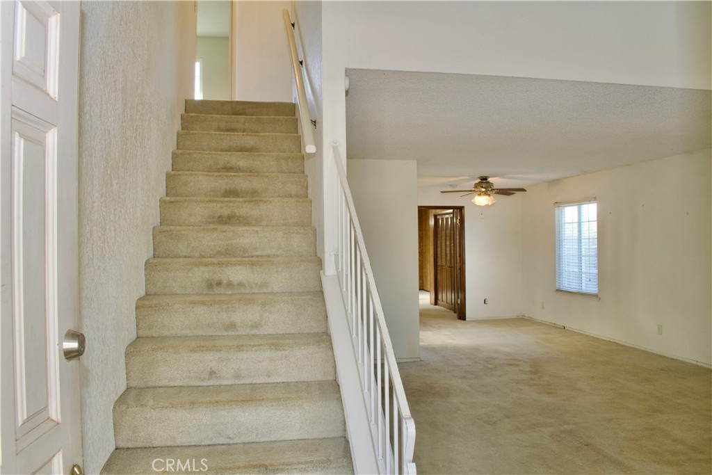 1583 Celeste, Clovis, CA 93611