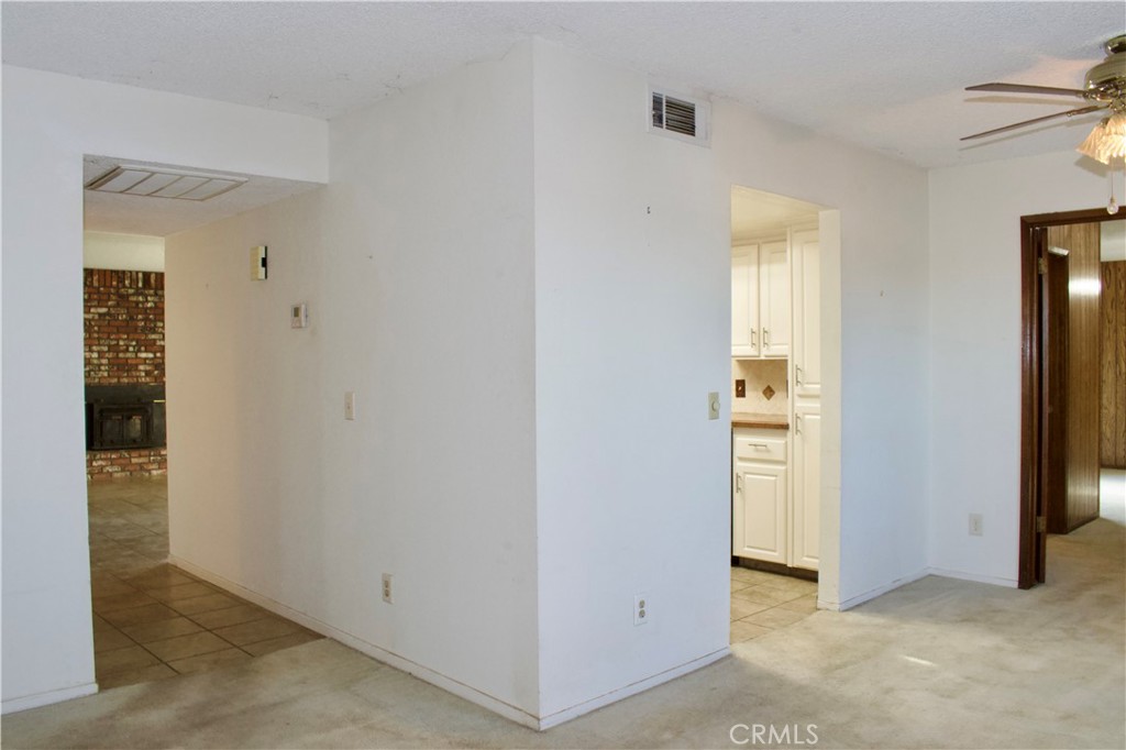 1583 Celeste, Clovis, CA 93611