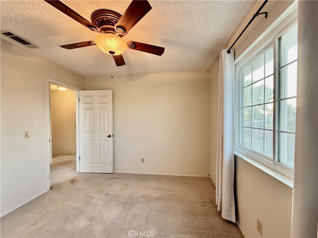 1583 Celeste, Clovis, CA 93611