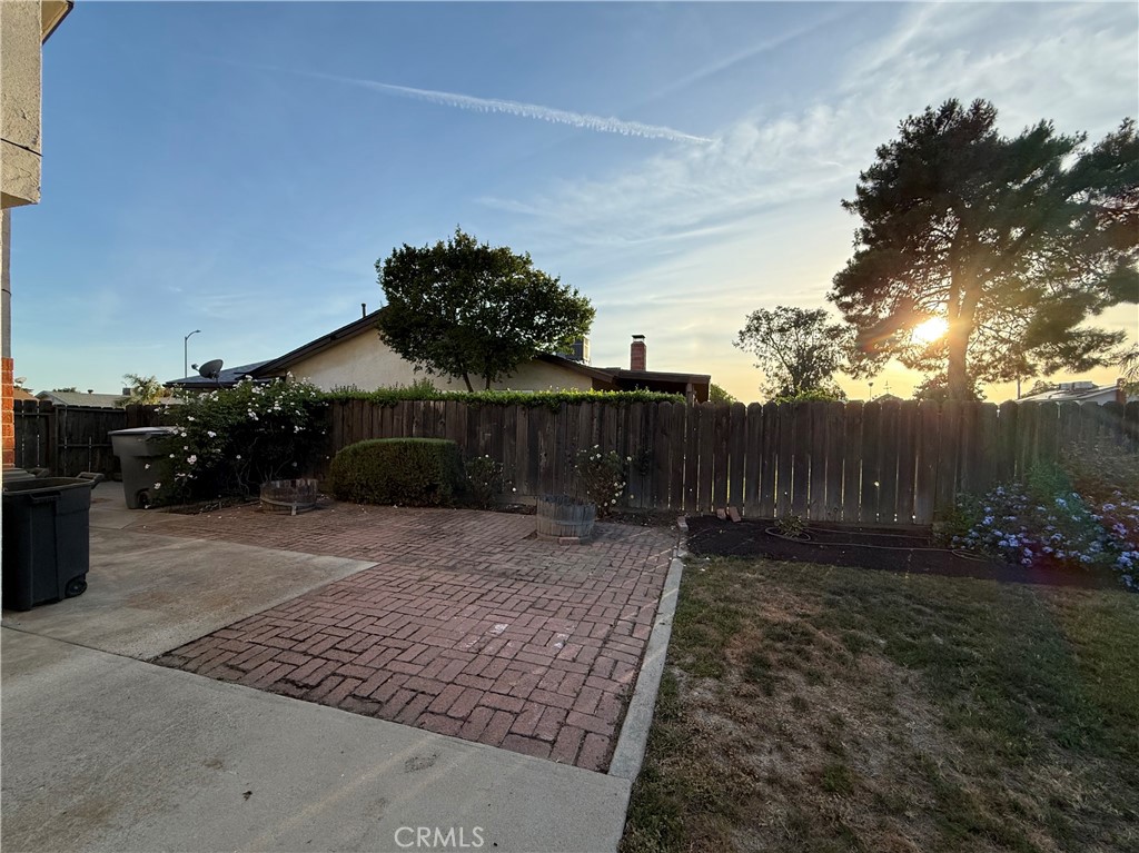 1583 Celeste, Clovis, CA 93611