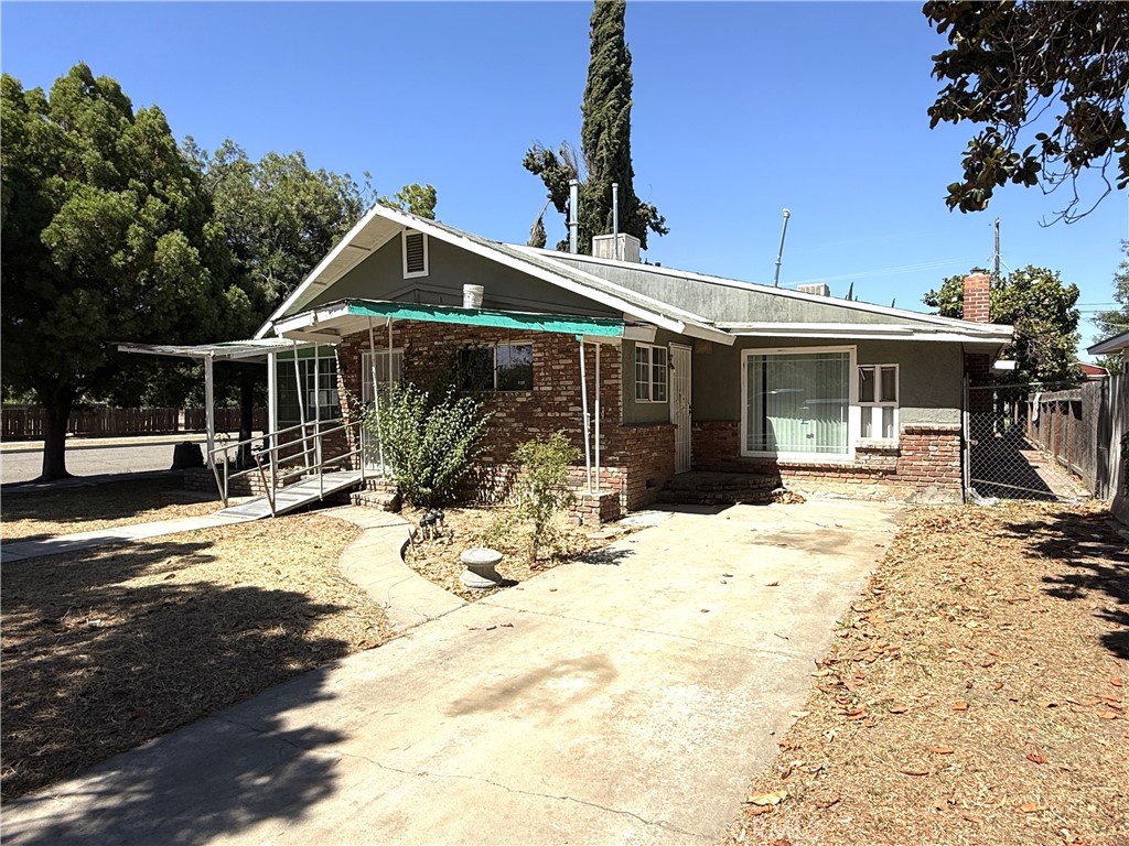 901 S C, Madera, CA 93638