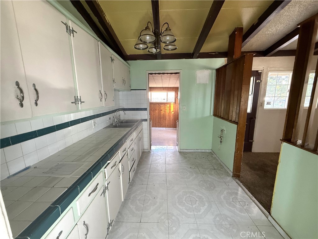 901 S C, Madera, CA 93638