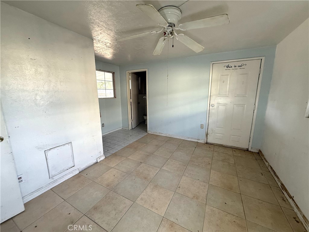901 S C, Madera, CA 93638