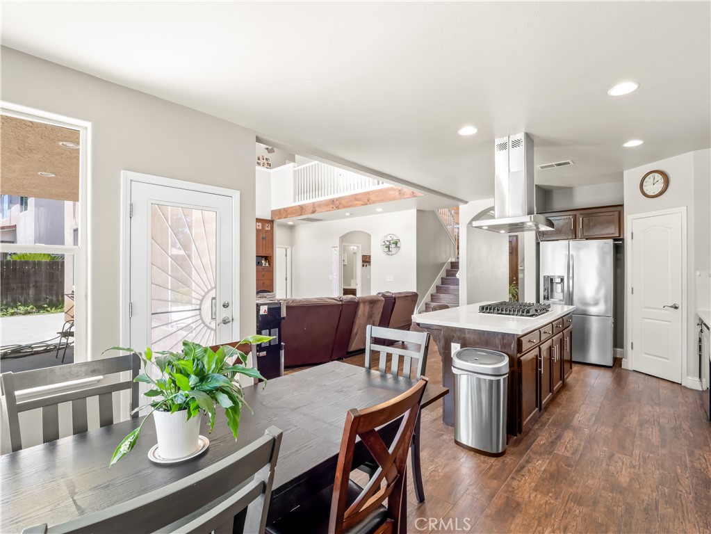 2686 Robinwood, Clovis, CA 93611