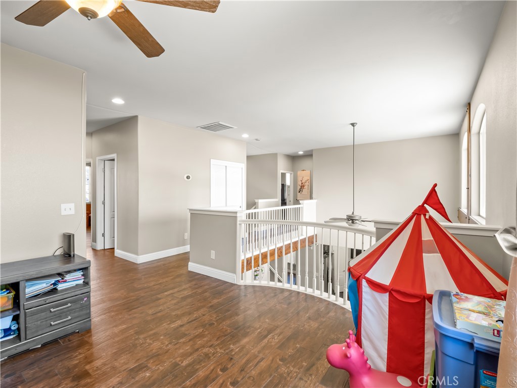 2686 Robinwood, Clovis, CA 93611