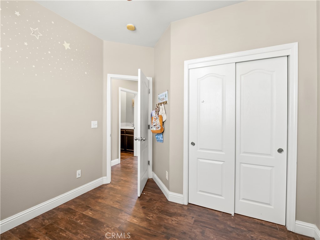 2686 Robinwood, Clovis, CA 93611