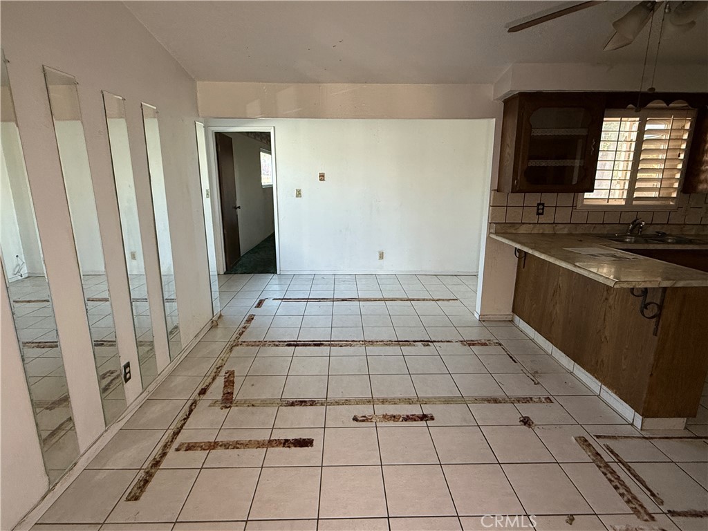 1152 E Drummond, Fresno, CA 93706