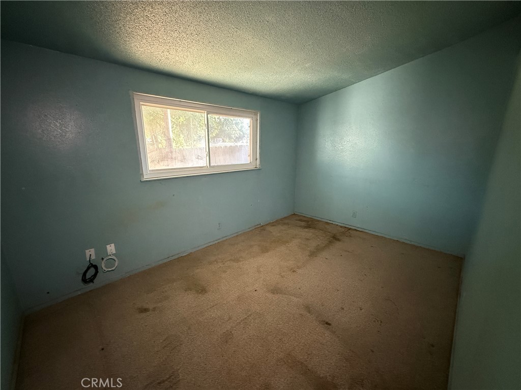 1152 E Drummond, Fresno, CA 93706