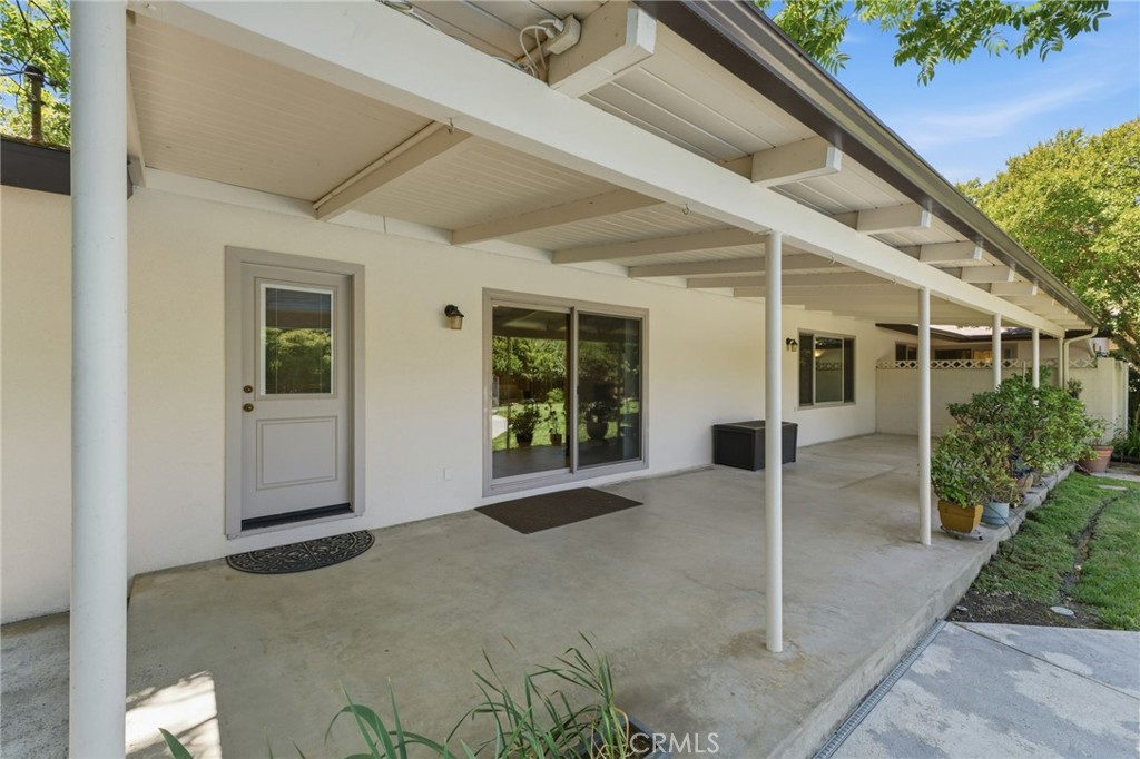 1154 W Tenaya Way, Fresno, CA 93711