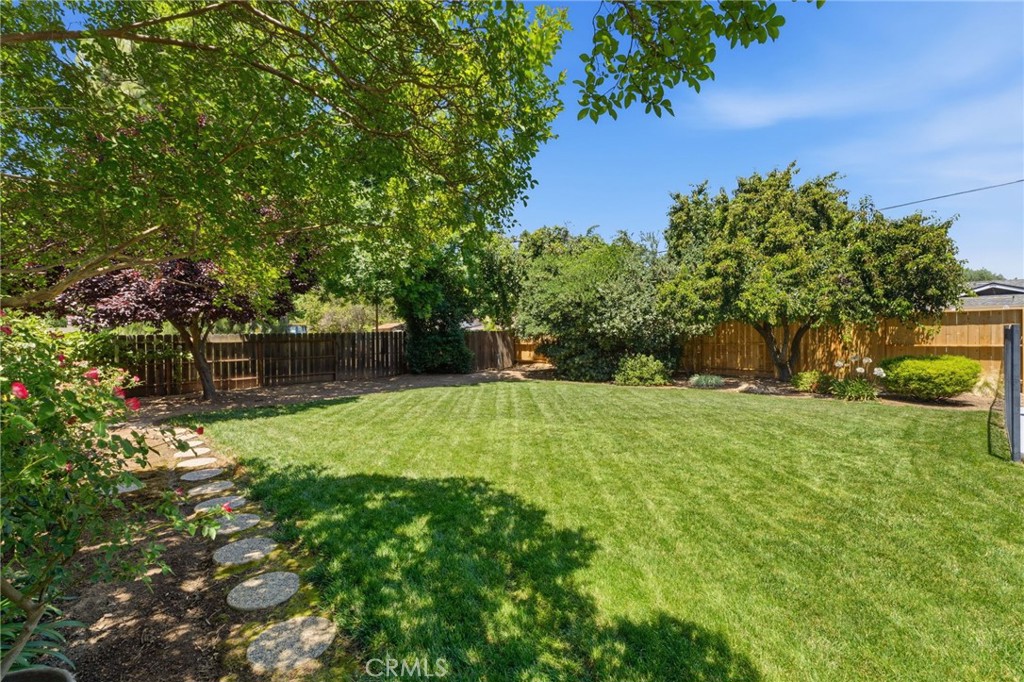 1154 W Tenaya Way, Fresno, CA 93711
