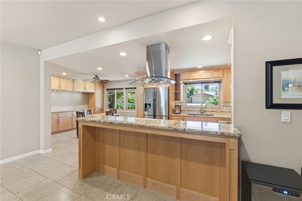 1154 W Tenaya Way, Fresno, CA 93711
