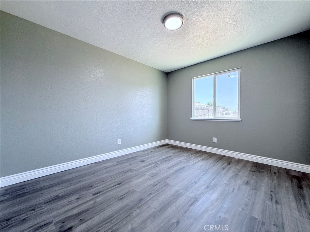 1725 Crowell St, Livingston, CA 95334