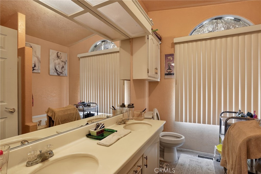 3512 S Blythe Ave, Fresno, CA 93706