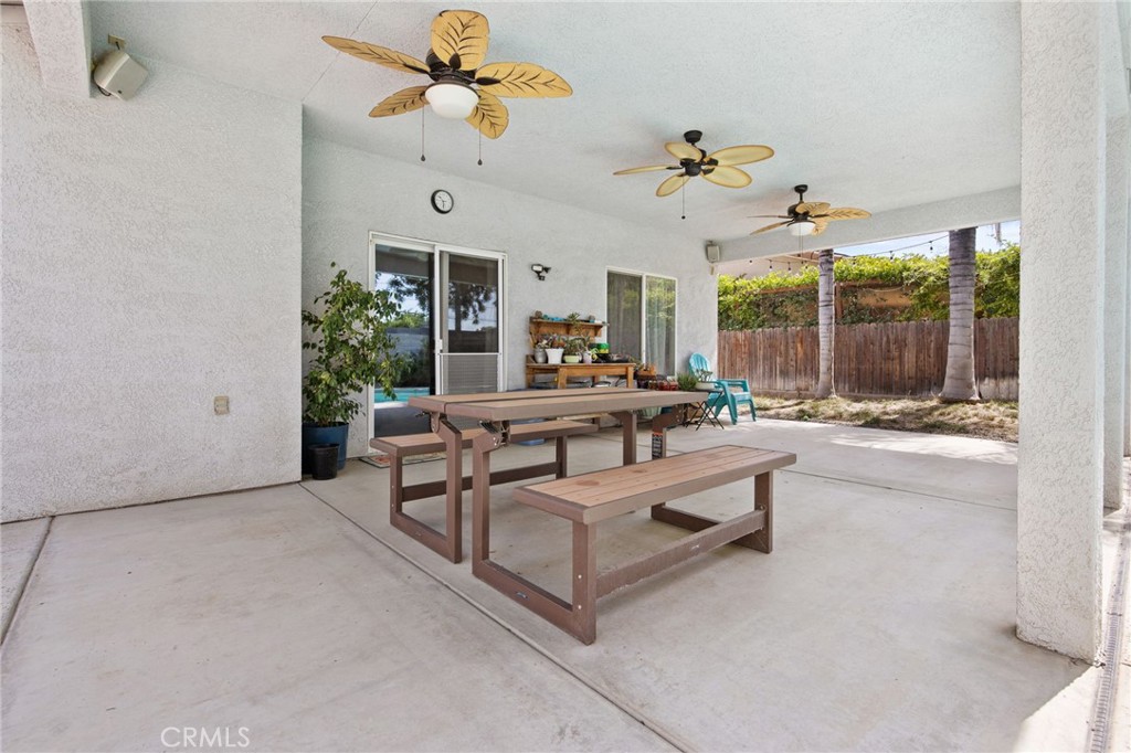 1547 W Claridge Ct, Hanford, CA 93230