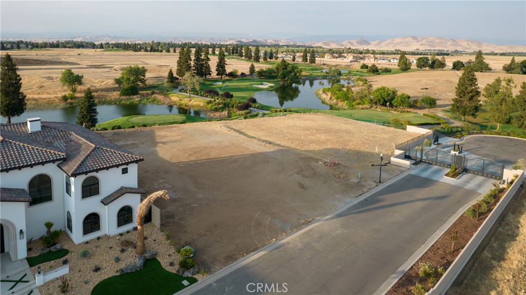 2490 E Copper Ridge Drive, Fresno, CA 93730