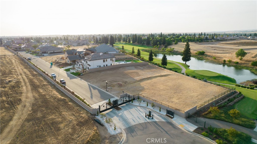 2490 E Copper Ridge Drive, Fresno, CA 93730