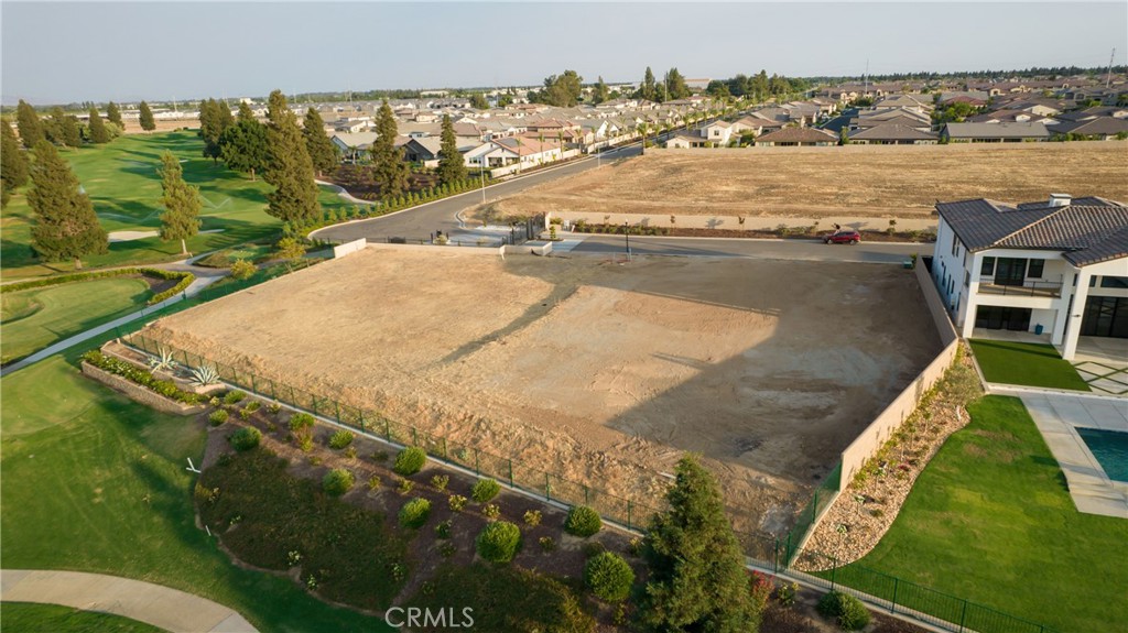2490 E Copper Ridge Drive, Fresno, CA 93730