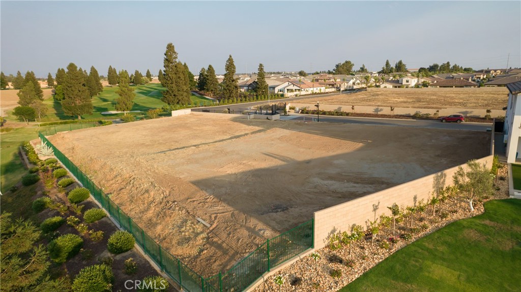 2490 E Copper Ridge Drive, Fresno, CA 93730