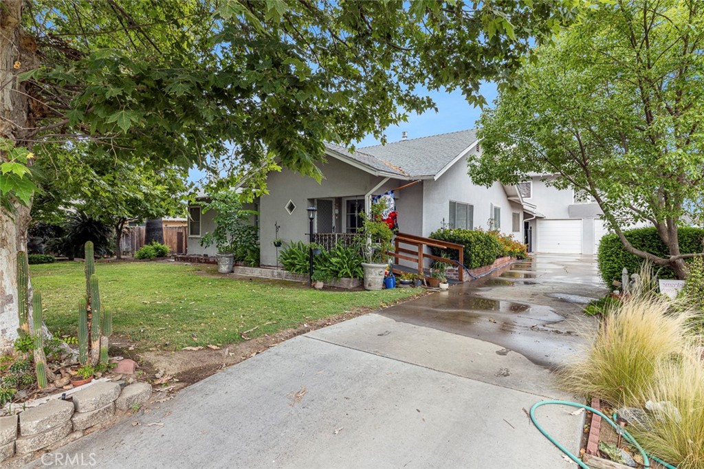 748 N East, Reedley, CA 93654
