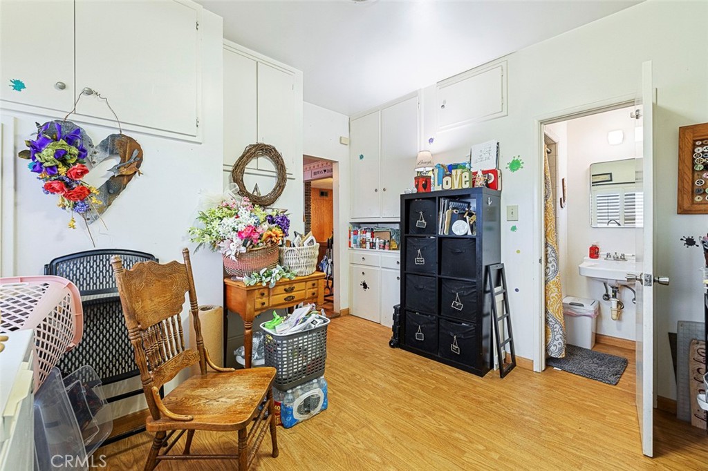 748 N East, Reedley, CA 93654