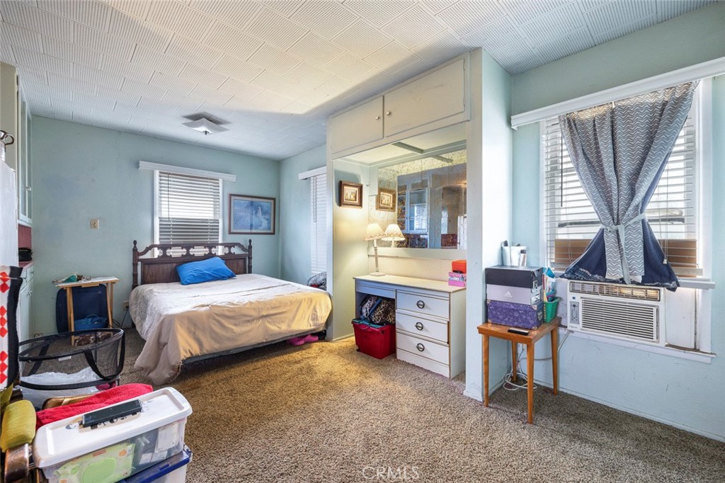 748 N East, Reedley, CA 93654