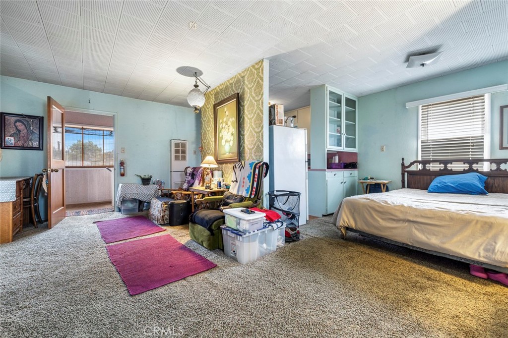 748 N East, Reedley, CA 93654