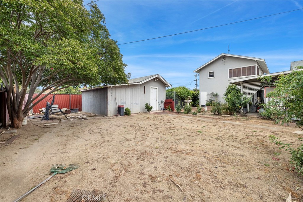 748 N East, Reedley, CA 93654