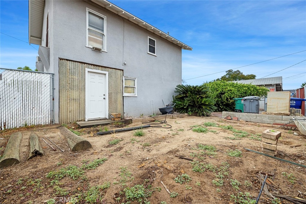 748 N East, Reedley, CA 93654