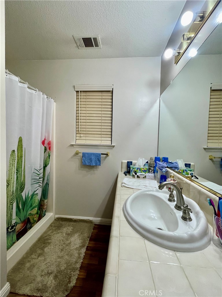 40596 Road 222, Bass Lake, CA 93604