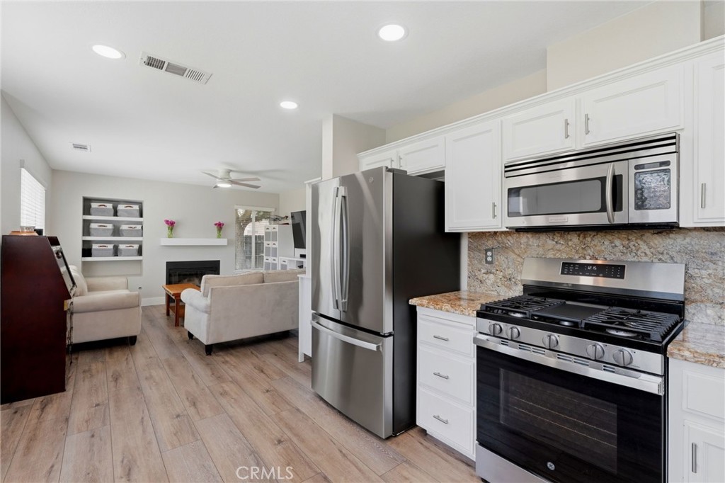 917 Margaret, Hanford, CA 93230