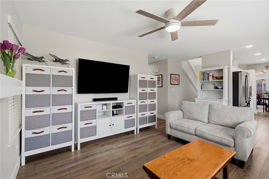 917 Margaret, Hanford, CA 93230