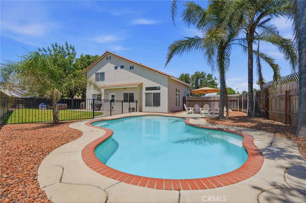 917 Margaret, Hanford, CA 93230