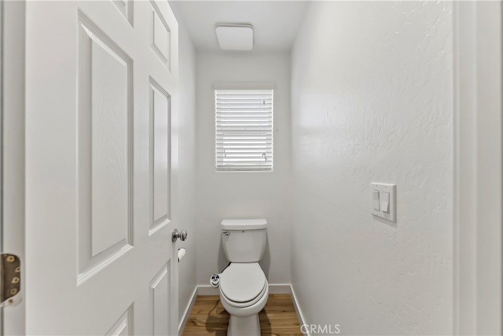 6690 E Adena, Fresno, CA 93727