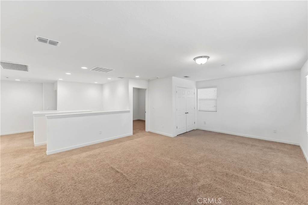 6690 E Adena, Fresno, CA 93727