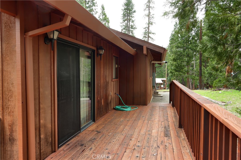 8041 Chilnualna Falls, Wawona, CA 95389