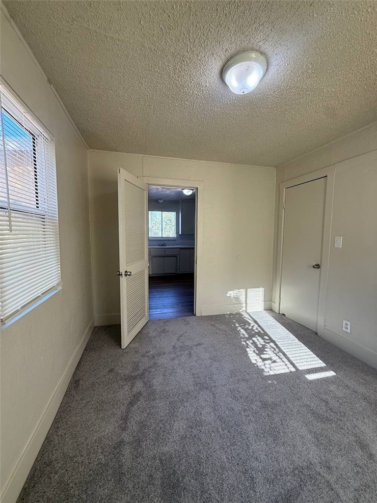 4079 E Heaton Ave, Fresno, CA 93702