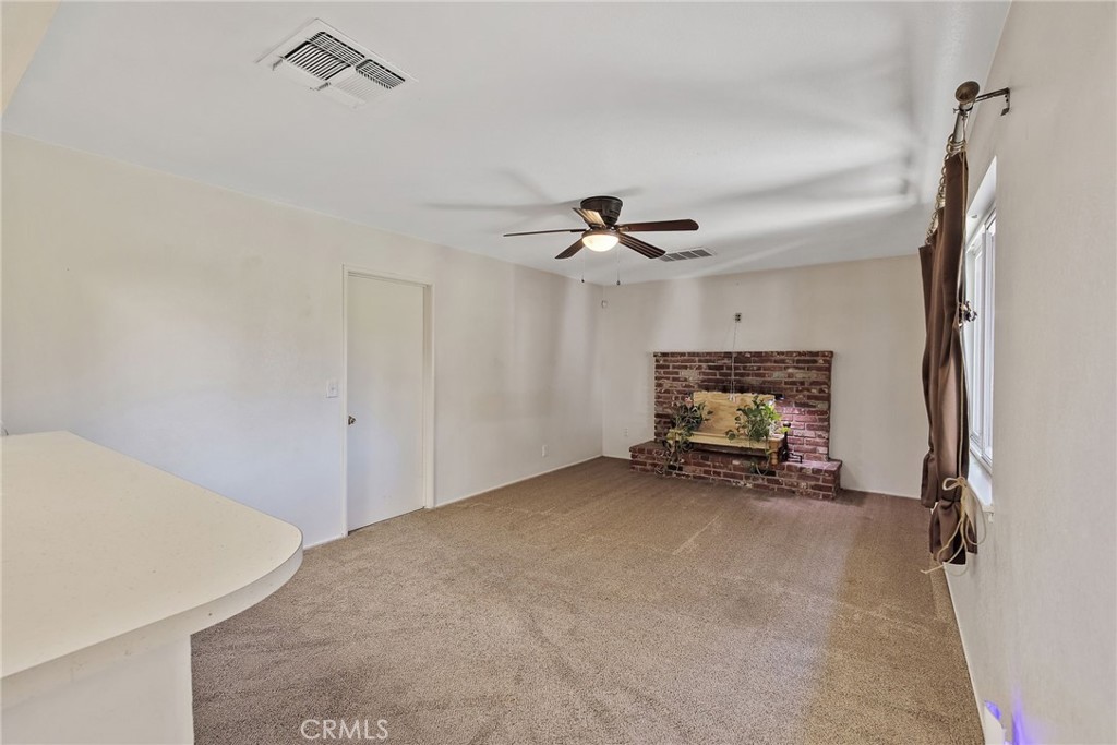 1585 Mulberry Ln, Lemoore, CA 93245