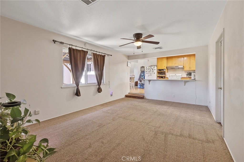 1585 Mulberry Ln, Lemoore, CA 93245